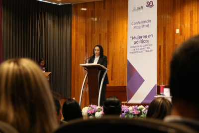 LETICIA BONIFAZ ANALIZA EN EL IEEM  LOS DESAFÍOS PARA MUJERES EN LA VIDA POLÍTICA